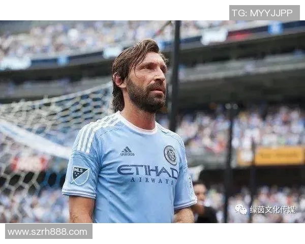 足球明星功夫足球的背后故事与传奇球员的精彩瞬间解析